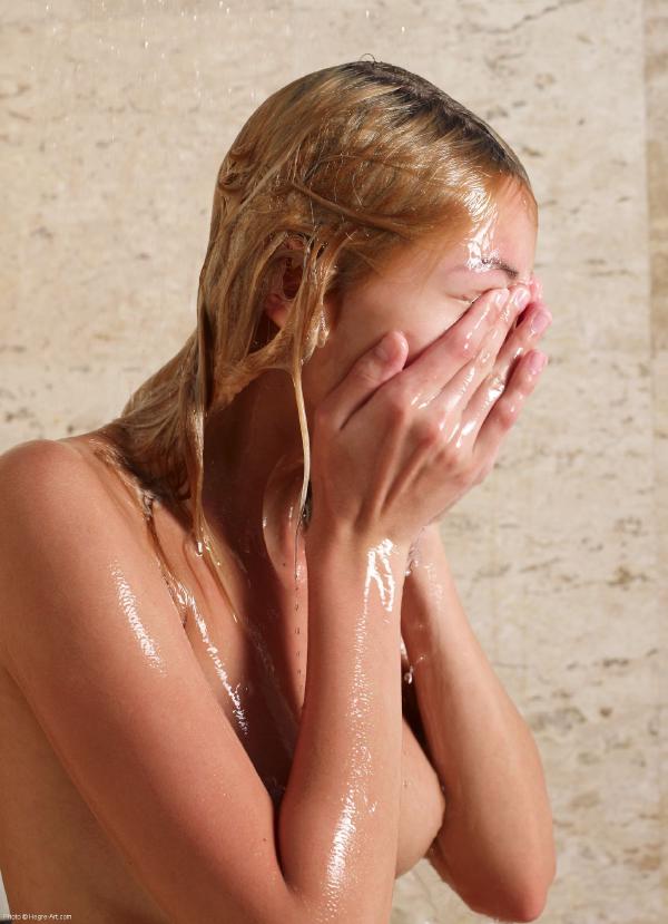 Anna S sabunlu duş #24