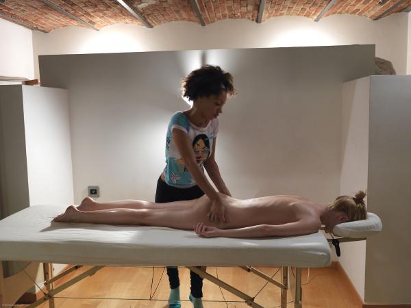 Karolina body massage #17