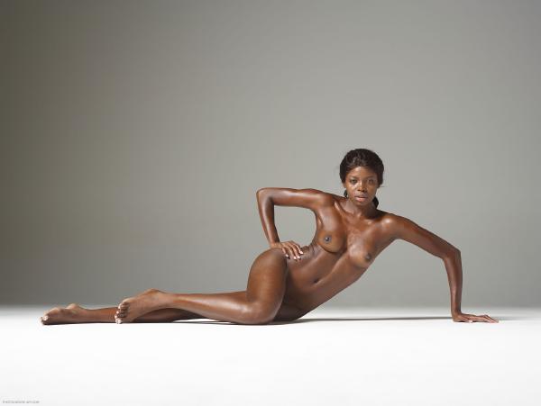 Simone sculpture #39